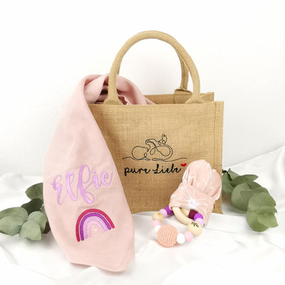 Geschenkset, Geschenk zur Geburt, Jutetasche, Mulltuch, Musselintuch, Greifling mit Hasenohren, bestickte Geschenke, bestickte Babygeschenke, Taufgeschenk, Geschenk zur Geburt, Babygeschenke, Stickerei